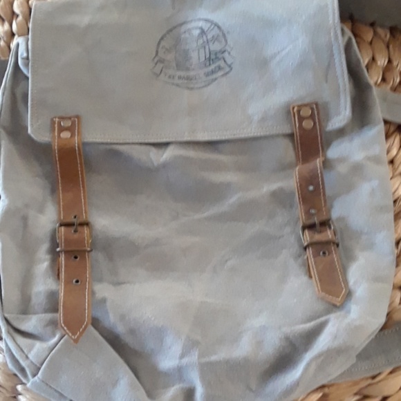 BARREL SHACK...NWOT..CARTER BACKPACK - Picture 2 of 7